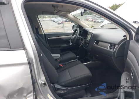 2018 Mitsubishi Outlander Es z USA, uszkodzony, nr VIN JA4AD2A32JZ017502